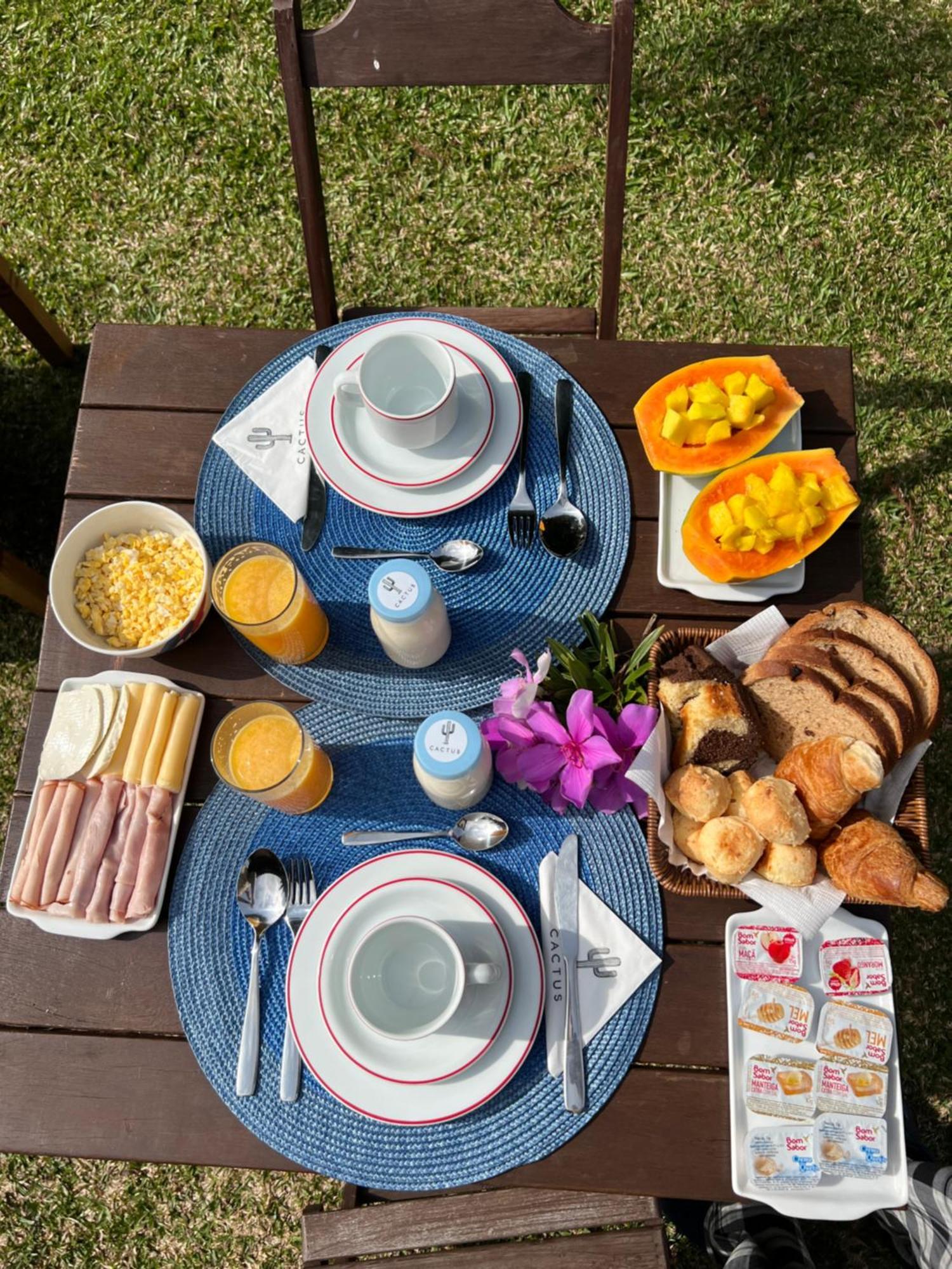 Cactus Chales & Cabanas Em Лумиар Екстериор снимка